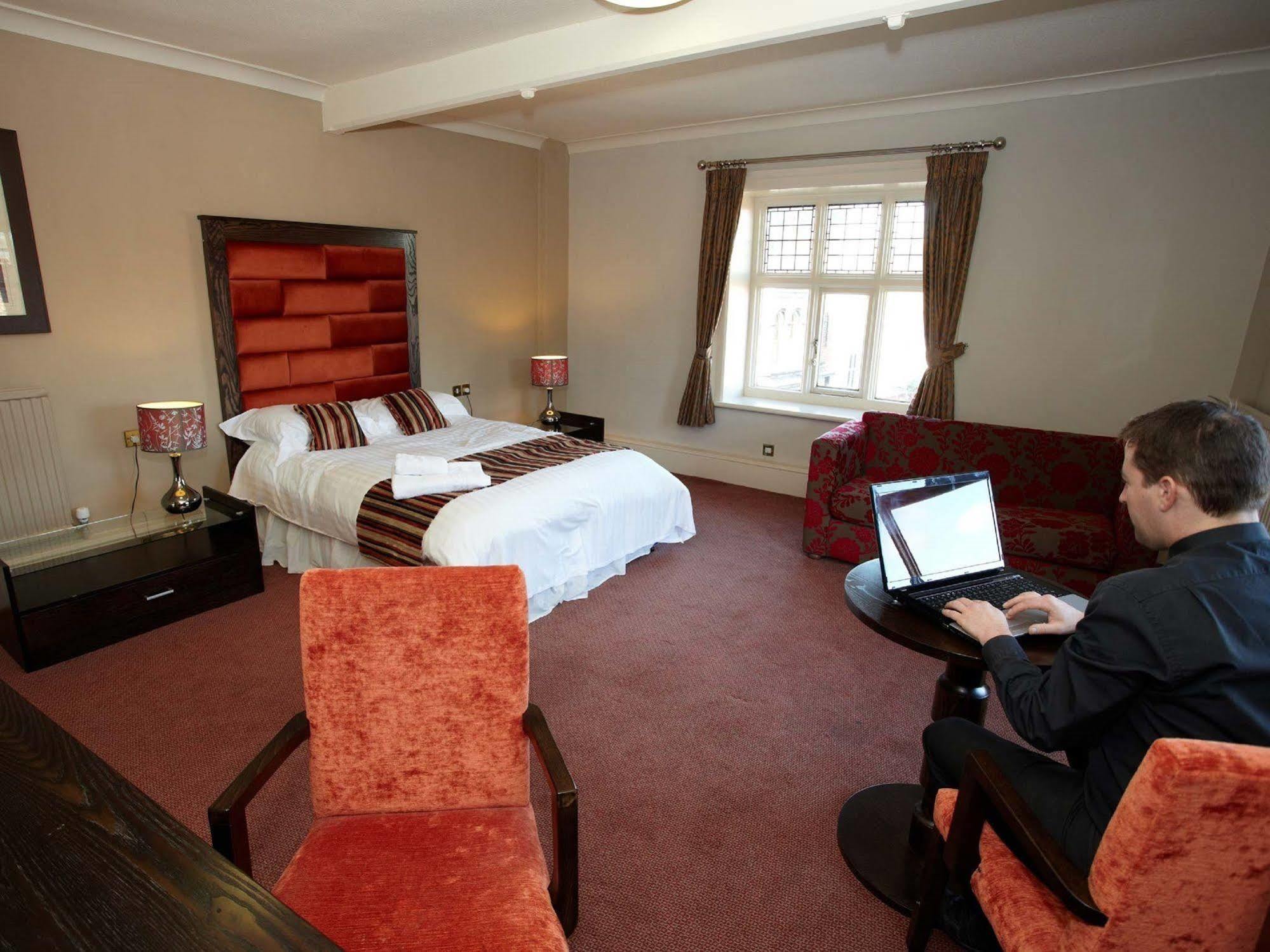 Lion And Swan Hotel Congleton Buitenkant foto