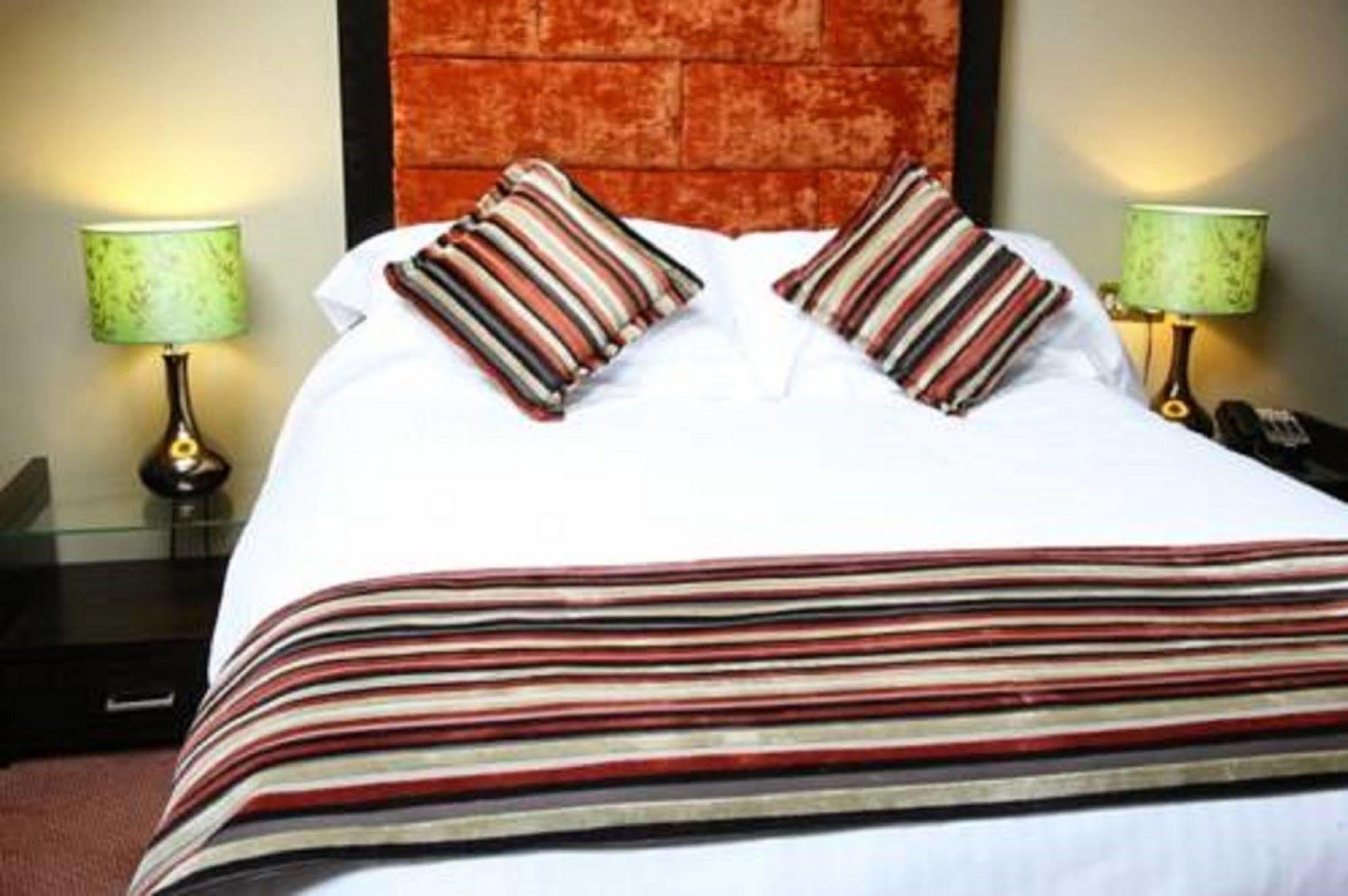Lion And Swan Hotel Congleton Buitenkant foto